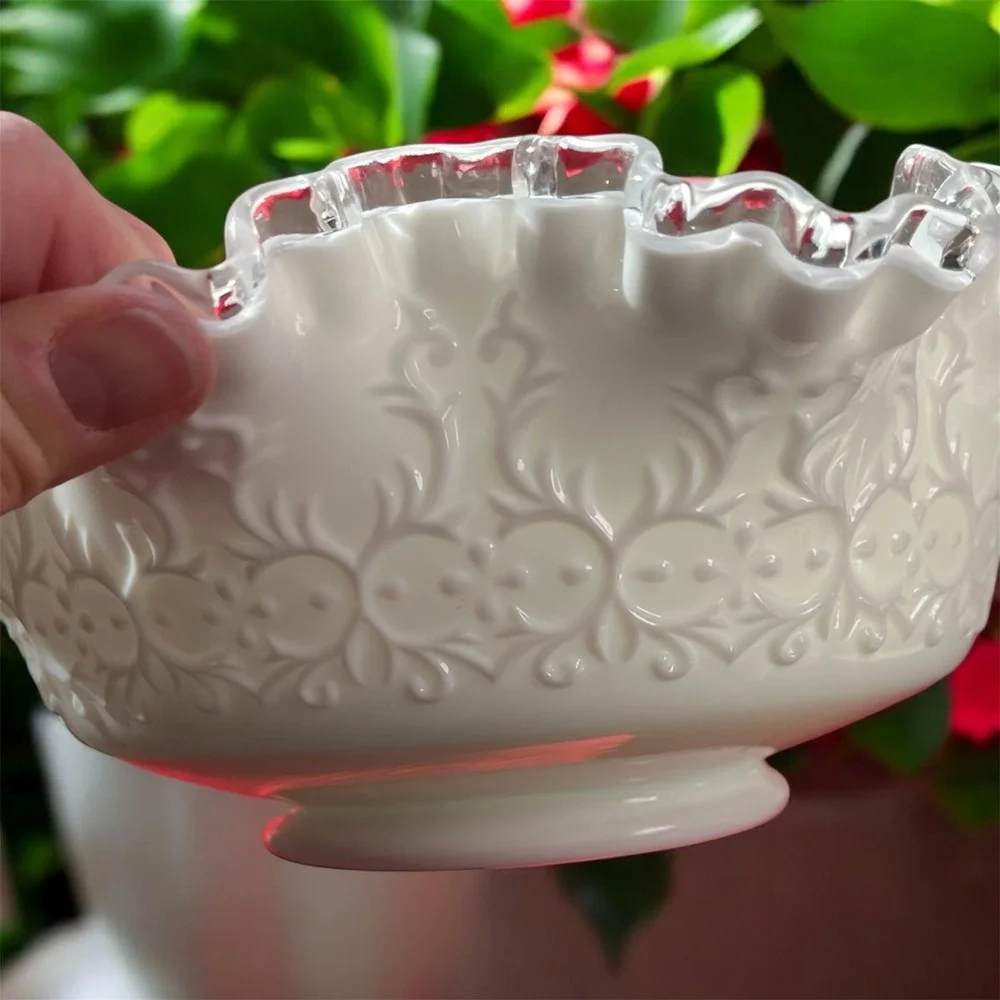 Fenton Milk Glass‎ Spanish Lace Silver Crest Ruffled Bowl Vintage Centerpiece